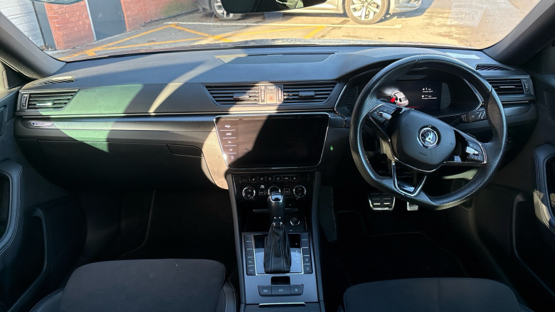 Skoda Superb 2.0 TDI CR Sport Line Plus 5dr DSG Diesel Hatchback